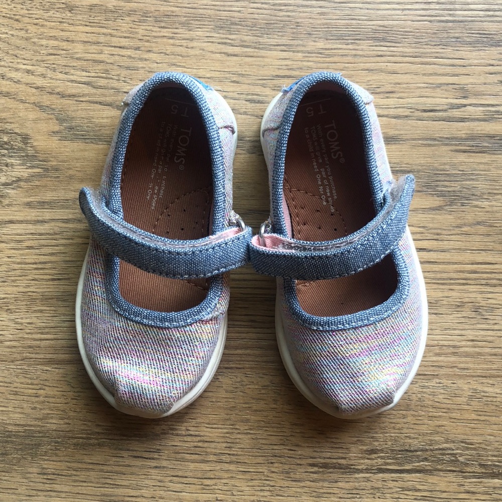 Toms Mary Janes